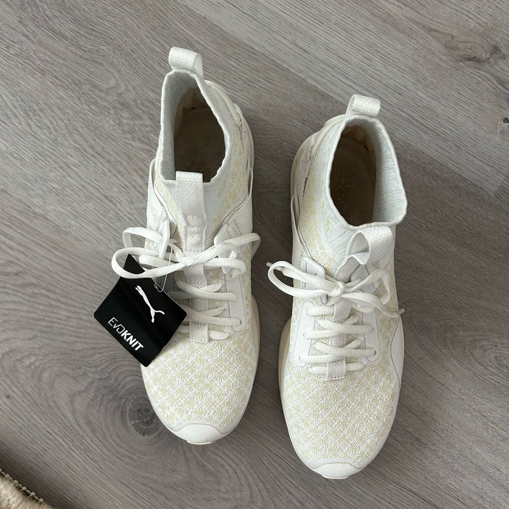 EN NOIR & PUMA White trainers